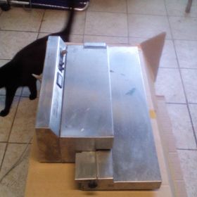 Συρρικνωτική μηχανή, αυτόματη, ανοξείδωτη. (Σφραγιστική για σακούλες διαφόρων μεγεθών)