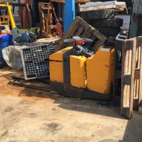 Παλετοφόρο Εποχούμενου Χειριστή Jungheirich