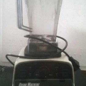 Επαγγελματικό μπλέντερ Drink Machine By-767 δύο ίππων καί μέ κανάτα δύο λίτρων