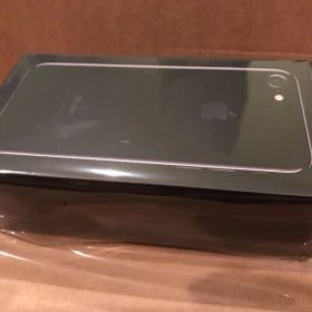 Apple iPhone 7 32GB..470 Euro/Apple iPhone 7 Plus 128GB Jet Black....550€