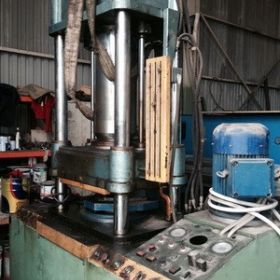 Υδραυλική Πρέσα 150T ’00