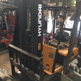 ΚΛΑΡΚ HUYNDAI '04