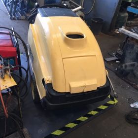 Πιεστικό Ζεστού και κρύου Karcher