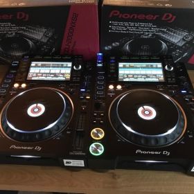 2x Pioneer CDJ-2000NXS2 + 1x DJM-900NXS2 mixer === 1899 EUR , Whatsapp Chat : +27837724253