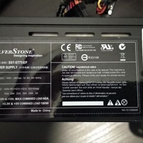 Στο κουτί του Gaming PC. Παίζει τά πάντα.