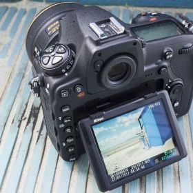 Φωτογραφική μηχανή Nikon D850 Σε άριστη κατάσταση για πώληση