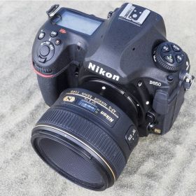 Φωτογραφική μηχανή Nikon D850 Σε άριστη κατάσταση για πώληση
