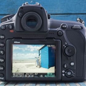 Φωτογραφική μηχανή Nikon D850 Σε άριστη κατάσταση για πώληση