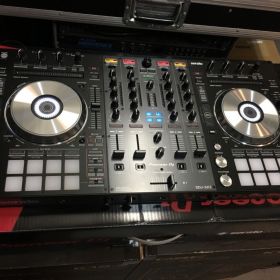 Pioneer DDJ-SX3 Controller = 550 EUR, Pioneer DDJ-1000 Controller = 550EUR  Pioneer XDJ-RX2 = 800EUR